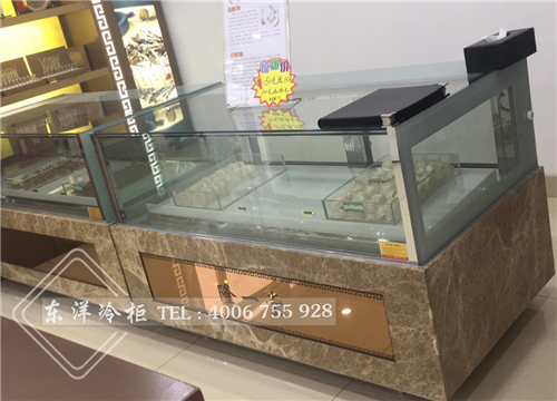 遼寧隆一堂海參蟲(chóng)草展示柜工程案例