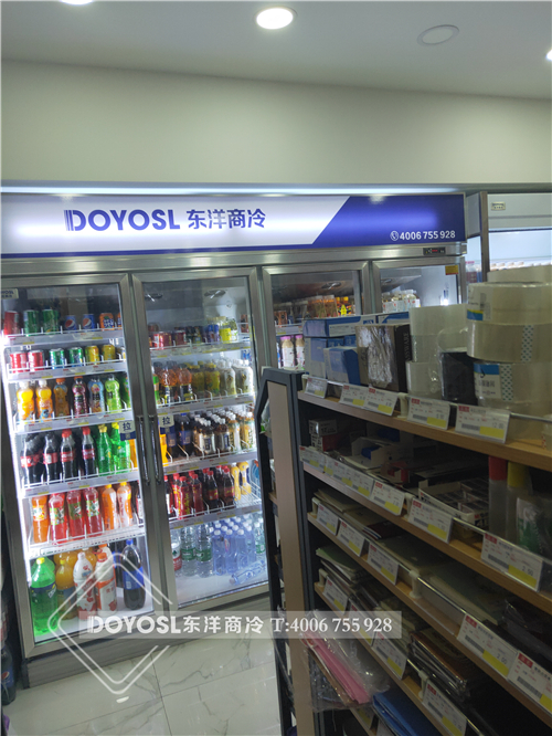 杭州市濱江天貓小店-立式四門飲料柜-敞開式飲料風(fēng)幕柜案例